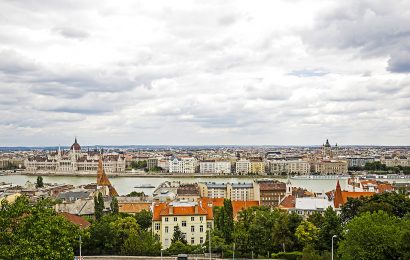 Budapest E-Bike Tour with Buda Castle