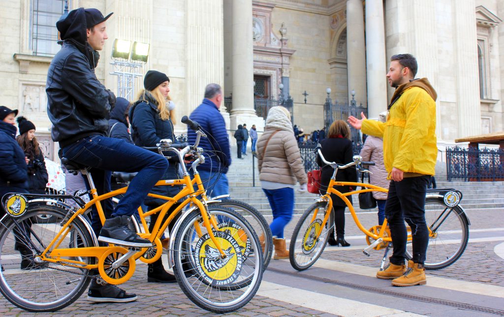 Budapest Winter Tour,Yellow Zebra Budapest,Budapest bike tour guided bike tour
